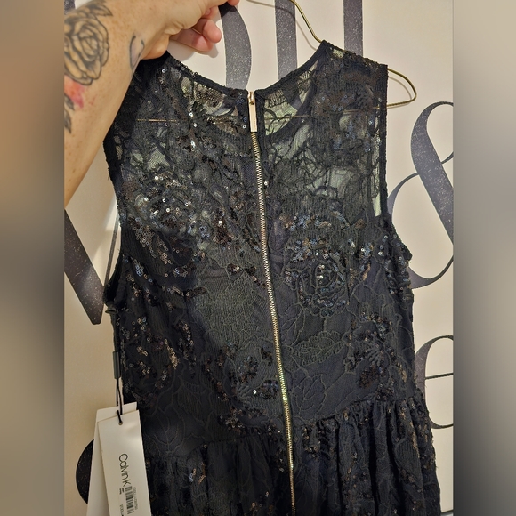 Calvin Klein size 4 sequined dress - Picture 4 of 5